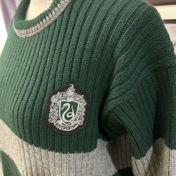 NWT Harry Potter Slytherin Crewneck Sweater - Picture 4 of 8